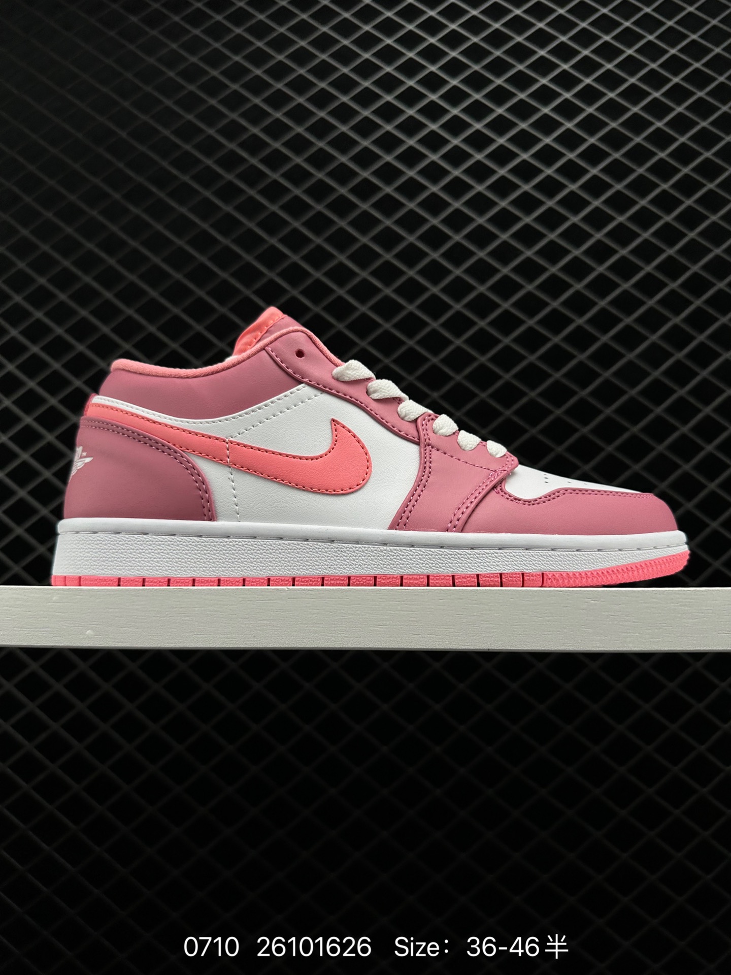 NIKE AIR JORDAN 1 LOW